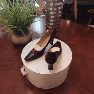 Ladies shoes